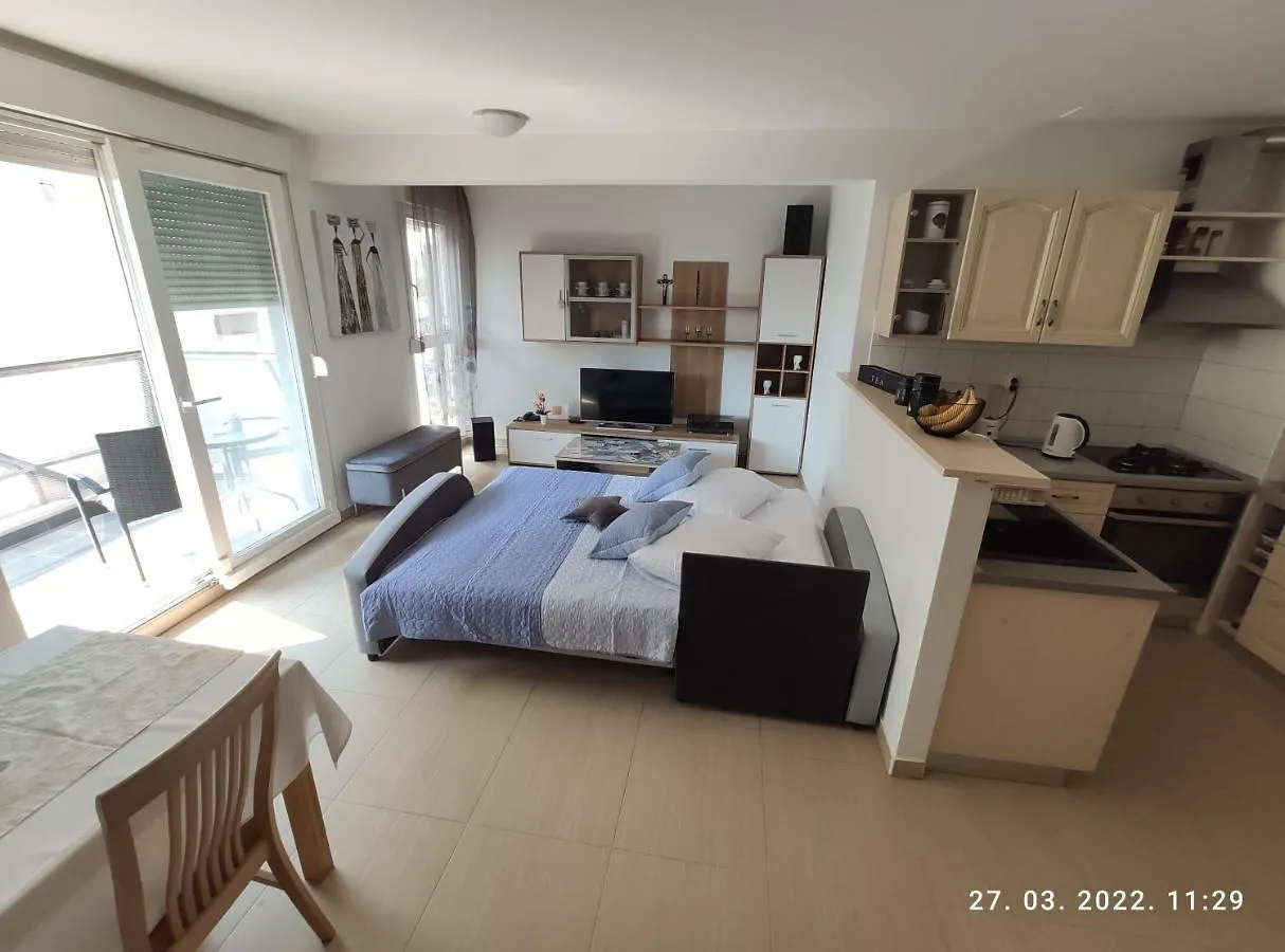 Apartman Antonela With Free Garage Parking Apartment Split 0*,