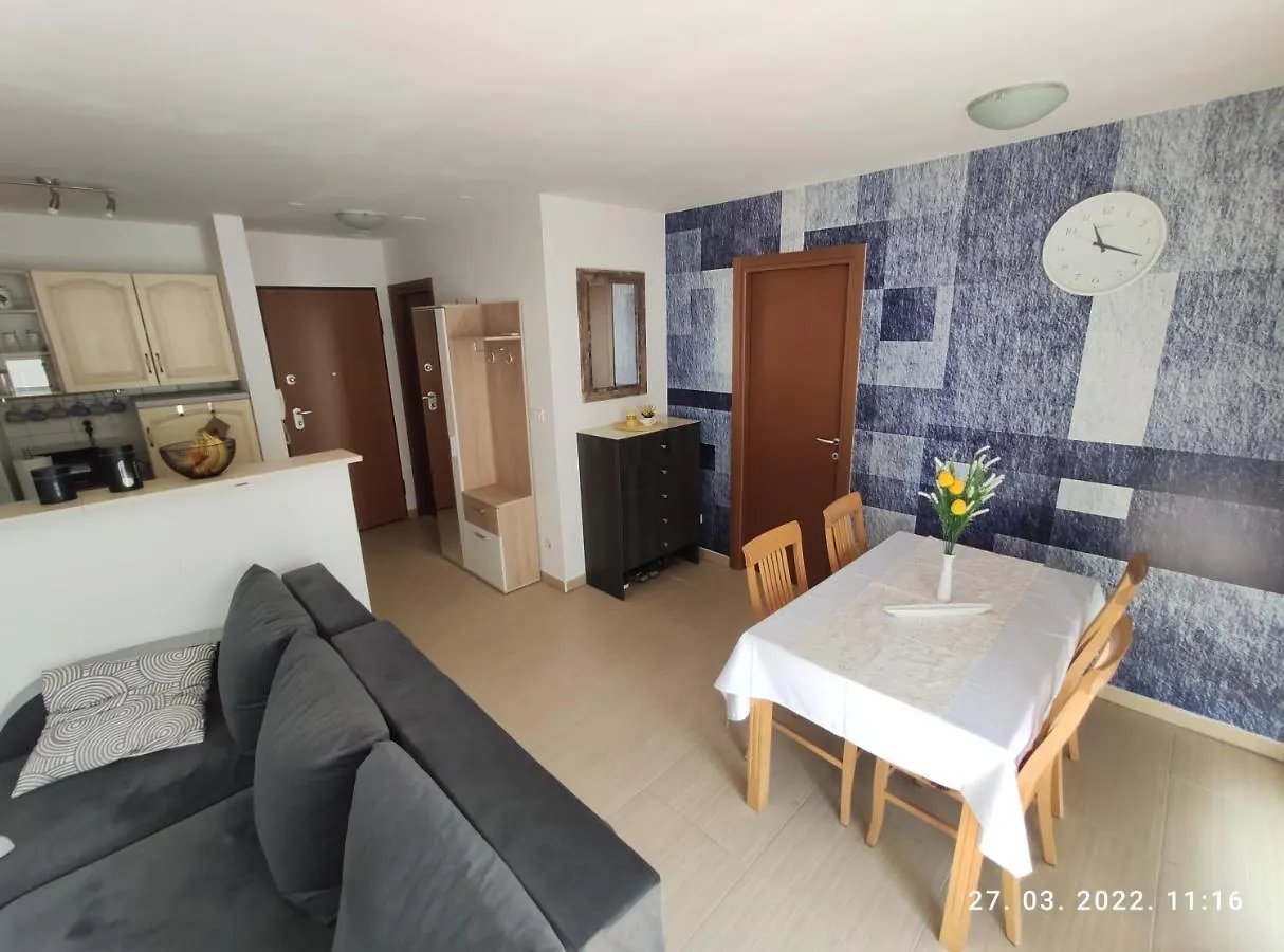 Apartman Antonela With Free Garage Parking Daire Split